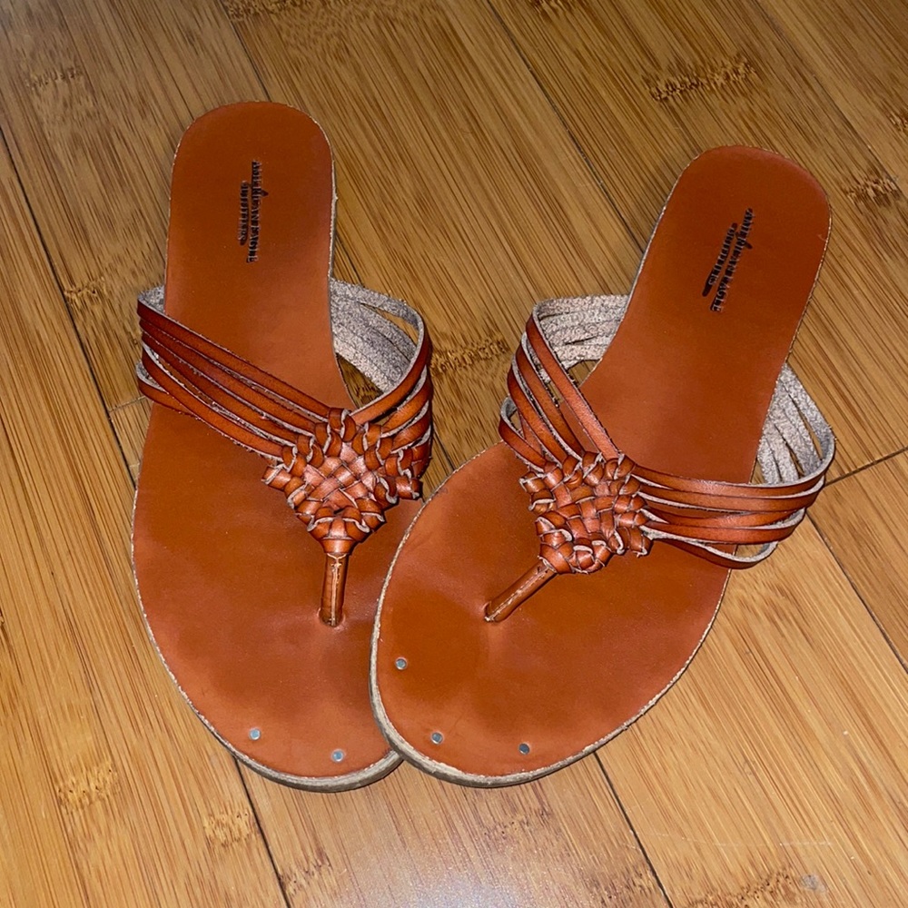 American Eagle Sandals